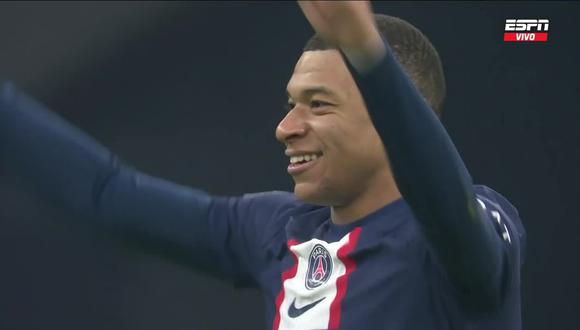 La ‘Tortuga’ anotó por partida doble y los parisinos ya golean 3-0 en el estadio Vélodrome. (Foto: ESPN)