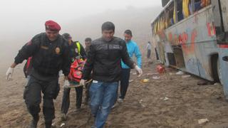 Camaná: tres muertos deja choque de buses en Quebrada del Toro