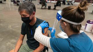 EE.UU. cerca de meta de 100 millones de personas vacunadas contra el coronavirus