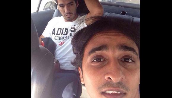 Luis Suárez llegó a Arabia y taxista se tomó selfie con él