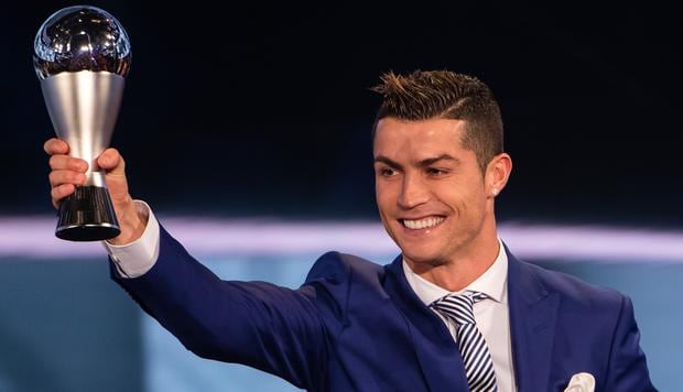 Cristiano Ronaldo se convirtió en el primer futbolista en conseguir el Premio FIFA The Best. (Foto: Getty Images)
