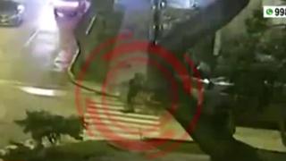 Militar vestido de civil fue herido de bala tras frustrado asalto y balacera en Jesús María | VIDEO