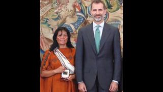 Reconocida líder asháninka recibe premio de manos del Rey de España