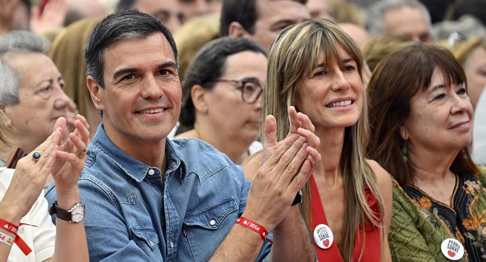 Pedro Sánchez claims that his wife was the first to ask him not to resign