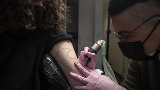 Perú en la piel: los peruanos que se tatuaron al país como un homenaje para toda la vida