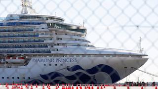 Pasajeros salen del crucero Diamond Princess tras 14 días en cuarentena en Japón