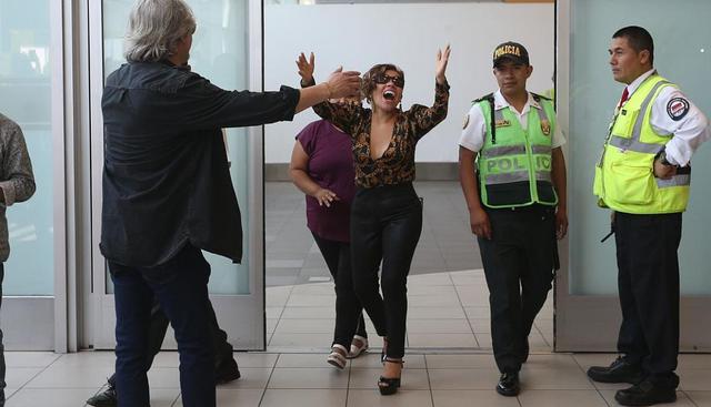 Así fue la llegada de Susan Ochoa a Lima. (Foto: Violeta Ayasta)