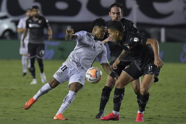 Santos vs. LDU de Quito: imágenes del partido por Copa Libertadores 2020. (Foto: AFP)