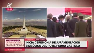 Evo Morales y Alberto Fernández ayudaron a retirar toldo en ceremonia simbólica de juramentación de Pedro Castillo | VIDEO