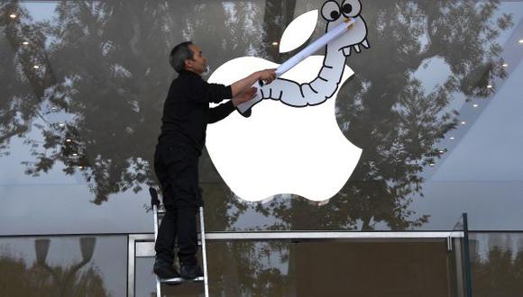 Apple suma más de 30 acciones legales alrededor del mundo. (Foto: AFP)