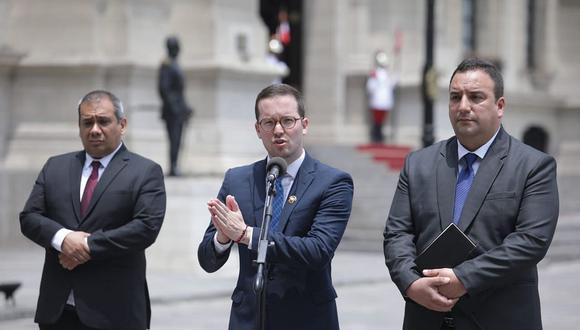 Alejandro Cavero participó en el diálogo con Dina Boluarte y dirigentes de Avanza País. (Foto: GEC)