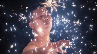 China: el ritual de fuegos artificiales contra malos espíritus