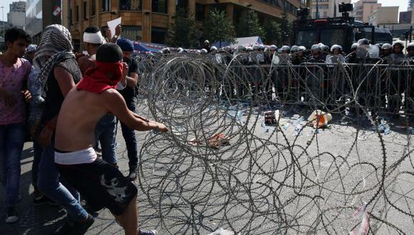 Líbano: Más de 100 heridos en protestas contra el gobierno