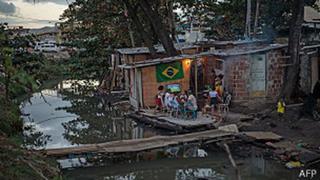 Brasil: ¿Mal en el fútbol, mal en la economía?