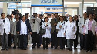 Huelga médica: FMP defiende pedido de sueldo por cumpleaños