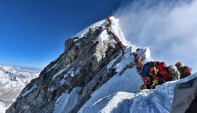 Mueren otros dos alpinistas en el gran atasco en el Everest y ya son 10 las víctimas. (AFP).
