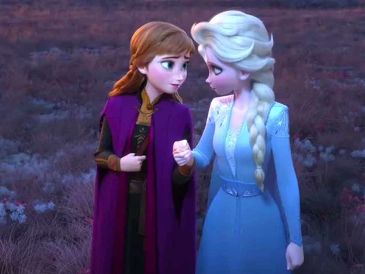 La reacción viral de una niña tras recibir una torta fallida de la película  Frozen