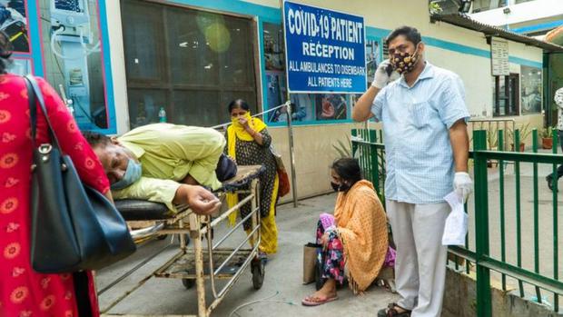 Hospital en India están al borde del colapso. (Foto: AFP)