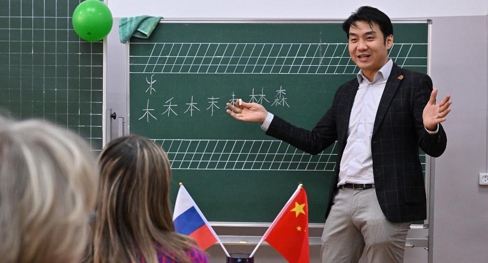 Chinese as a second language?: The controversial decision that angers many Russian university students