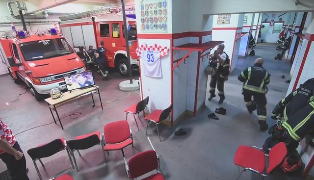 Los bomberos de Zagreb publicaron en su Facebook un singular video para concientizar a los fans croatas sobre el uso de pirotecnia. (Vatrogasna postrojba Zagreb)