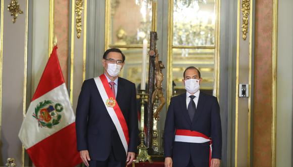 Presidente Martín Vizcarra tomó juramento a Walter Martos como nuevo jefe del Gabinete Ministerial. Sucede a Pedro Cateriano (Foto: Presidencia)