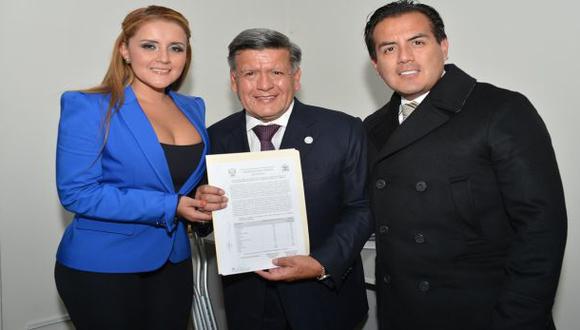 César Acuña fue proclamado presidente regional de La Libertad