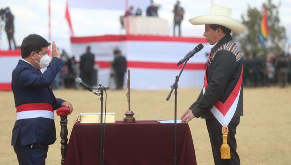 "Frente a un Gabinete de choque solo cabe un Congreso hábil, cauto y resuelto. Será un tiempo de confrontaciones, pero, sobre todo, de las mejores jugadas de ajedrez". (Foto: twitter @presidenciaperu)