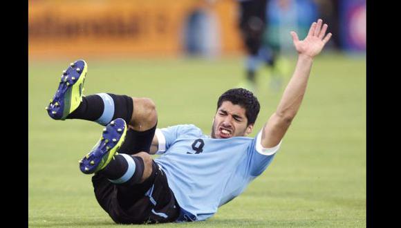 Uruguay: Luis Suárez "no está descartado" para el Mundial
