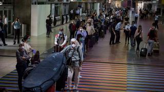 Un avión deja Venezuela rumbo a Madrid pese a suspensión de vuelos por coronavirus