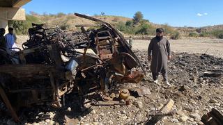 Tragedia en Pakistán: mueren 40 personas en un accidente de autobús