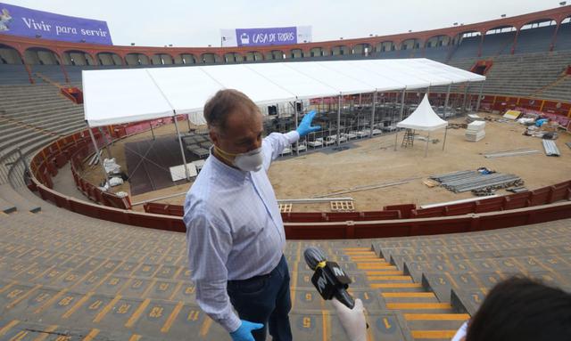 El alcalde Jorge Muñoz estuvo inspeccionando la remodelación en la Plaza de Acho. (Foto: Gonzalo Córdova/GEC)