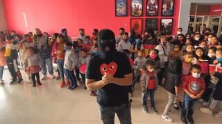 Youtuber compra todas las entradas de una sala de cine para que niños sin hogar vean “Spider-Man: No Way Home”