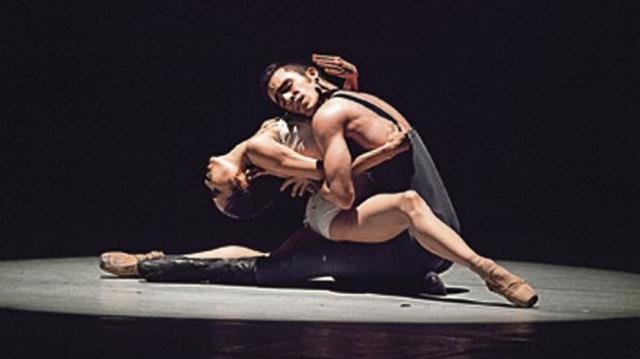 Ballet Nacional: cuando el amor llega en puntas de pie - 1