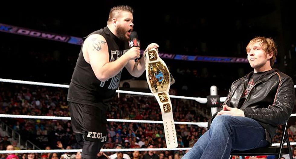 Dean Ambrose y Kevin Owens protagonizaron la pelea estelar del evento WWE Smackdown | Foto: WWE