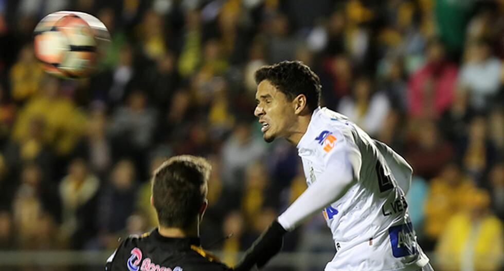 Santos se clasifica a octavos en La Paz y complica al The Strongest tras empate a un gol por bando. (Foto: EFE | Video: FOX Sports)