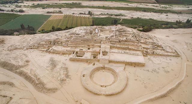 Ciudad Sagrada de Caral. Ubicada en la provincia de Barranca, se trata de la civilización más antigua del Perú y América. Desde el 2009 figura como Patrimonio Mundial. (Foto: Michael Tweddle / PromPerú)