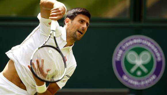 Novak Djokovic no tiembla en su debut en Wimbledon