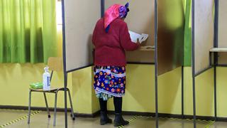 La participación en las históricas elecciones de Chile apenas superó el 43 %