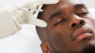 Cirugías cosméticas: ¿por qué los hombres afrontan más riesgos que las mujeres?