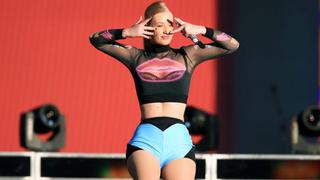 YouTube: Iggy Azalea enseñó partes íntimas durante evento judío