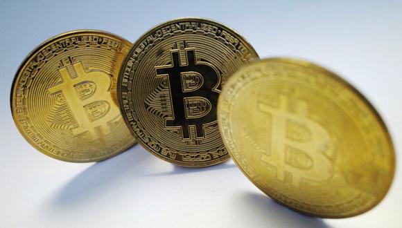 El Bitcoin, la moneda digital más grande, se cotizaba a US$54.377. (Foto: Reuters)