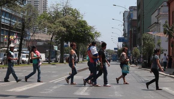 La sensación de calor se va sintiendo en Lima. (Foto: El Comercio)