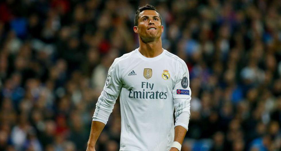 Cristiano Ronaldo con la casaquilla del Real Madrid (Foto: EFE)