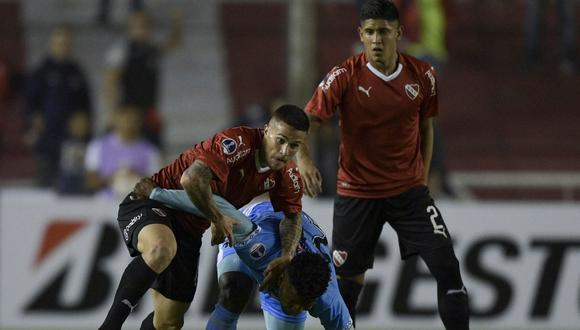 Independiente vapuleó 4-1 a Binacional por la Copa Sudamericana en Argentina. | Foto: AFP