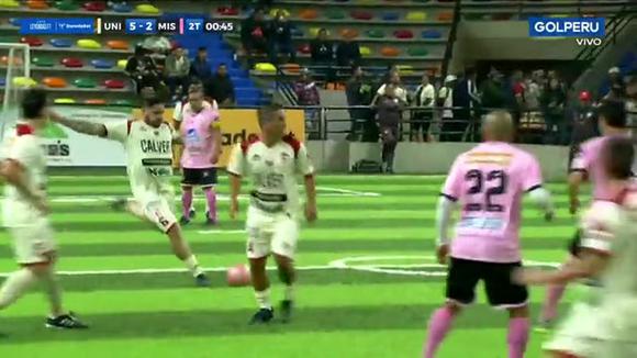 El segundo gol de Juan Manuel Vargas para Universitario en torneo de Fútbol 7. (Video: Gol Perú)