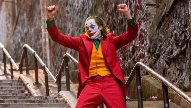 "Joker” se convierte en la primera película de clasificación R en superar los mil millones en taquilla. (Fotos: WB)