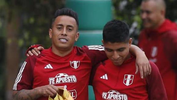 Tanto Cueva como Quispe tienen similitudes en el juego, aunque la selección peruana no los pudo disfrutar juntos en Eliminatorias.