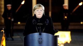 El emotivo discurso de Angela Merkel y la canción punk que sonó en su despedida
