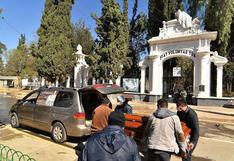 Ataúdes de vuelta a casa al cerrar un cementerio en Bolivia por temor al coronavirus | FOTOS