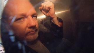 EE.UU. anuncia 17 nuevos cargos contra Assange, entre ellos uno por espionaje